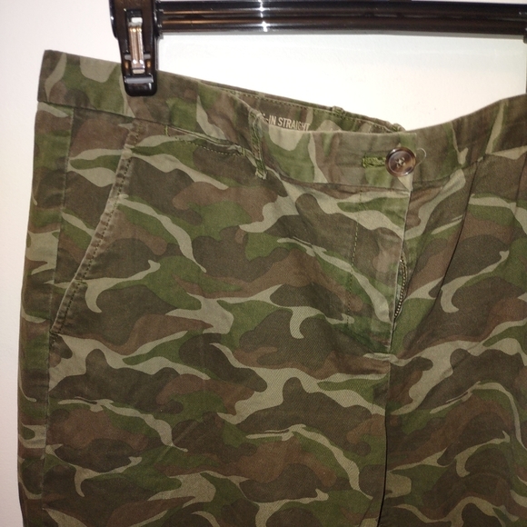 GAP khaki pants - Picture 2 of 6